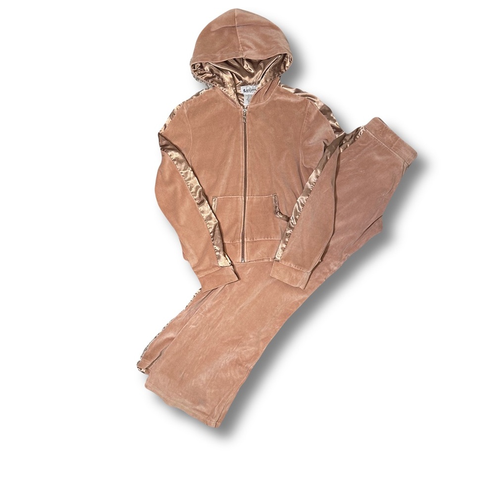 Vintage Y2K Tan/beigh Self-Esteem Velour tracksuit Juniors size medium.